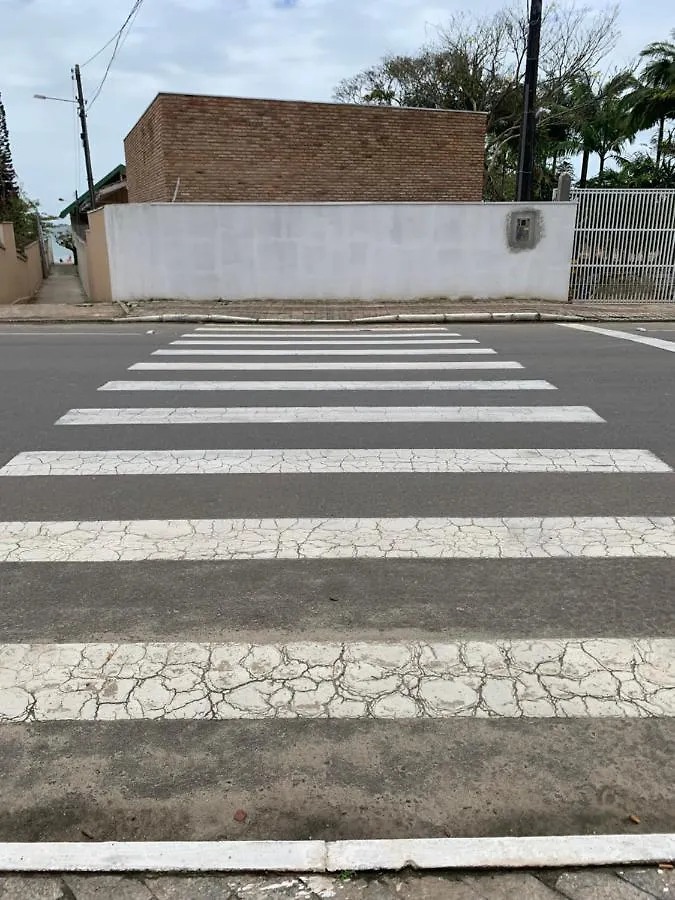 Quarto em Acomodações Particulares Apto e Suítes Praia do Itapocoroi Penha