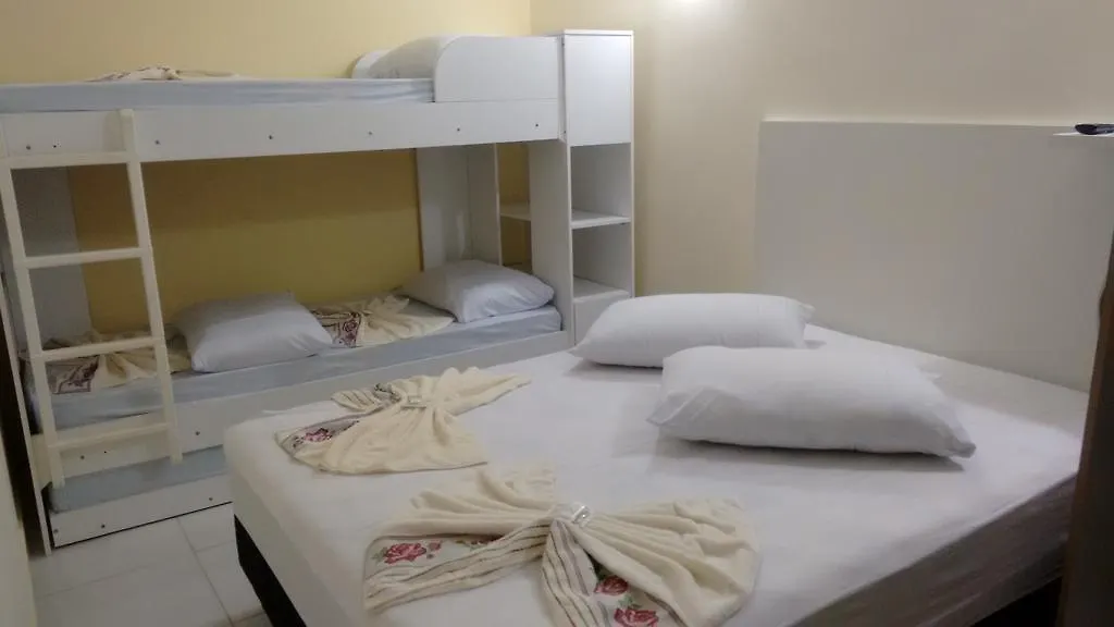 Apto E Suites Praia Do Itapocoroi Penha  Ubytování v soukromí Penha (Santa Catarina)